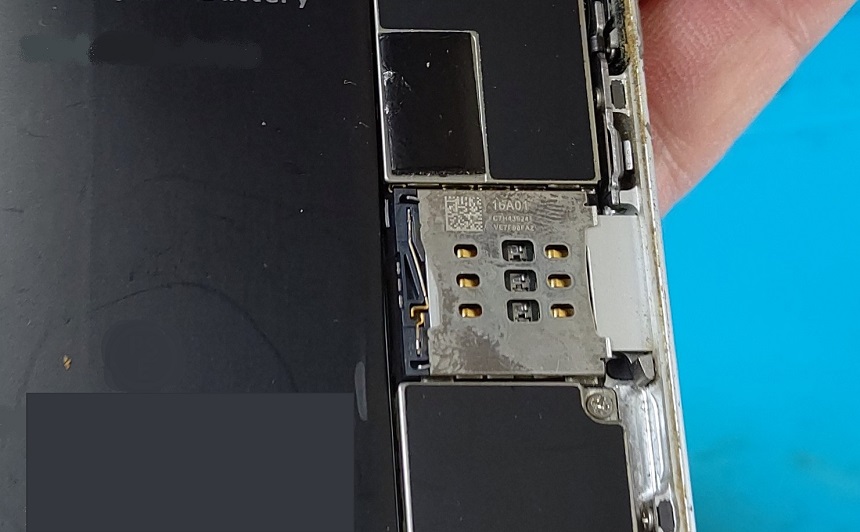 PC/タブレット タブレット iPhone6(A1586)ゴーストタッチが発生している本体のタッチパネル復旧 